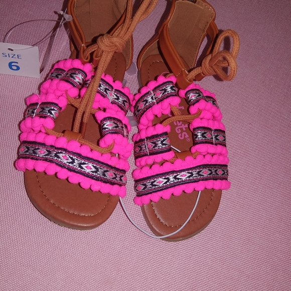 Kidget Sandals - Picture 2 of 4